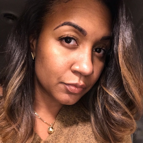 Meet your Posher, Sasha - Picture 2 of 3